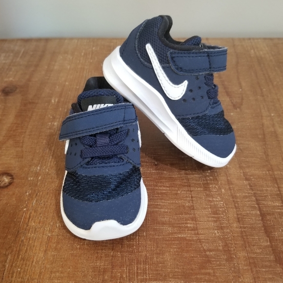 nike downshifter 7 navy blue